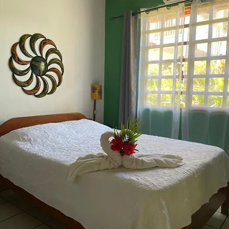 Cabinas El Colibri Puerto Carrillo Exterior photo
