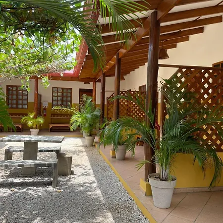 Cabinas El Colibri Puerto Carrillo Exterior photo
